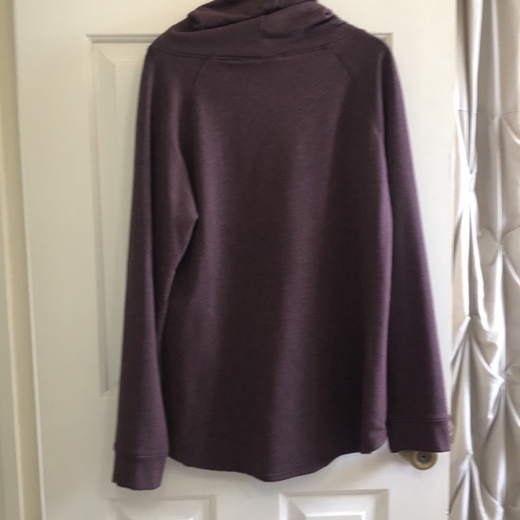 Mock neck sweater. 32 degree. Dark maroon - Picture 2 of 2
